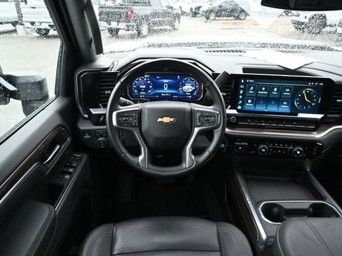 Used 2025 Chevrolet Silverado 3500 LT w/ All Star Edition image 13