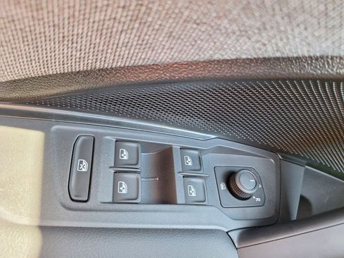 New 2025 Volkswagen Tiguan S image 19