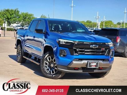 Used 2023 Chevrolet Colorado Z71 w/ Z71 Convenience Package 2