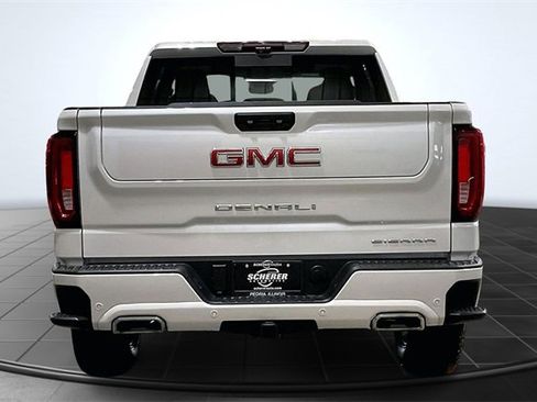 Used 2025 GMC Sierra 1500 Denali image 4