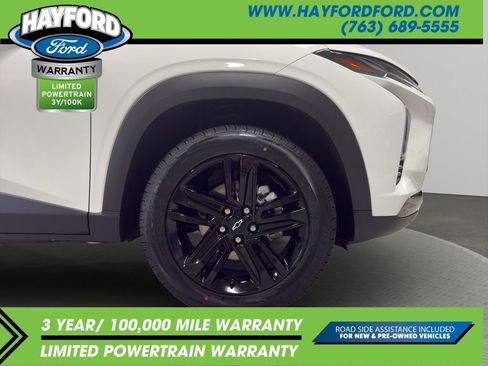 Used 2024 Chevrolet Trax ACTIV w/ Sunroof Package FWD image 23