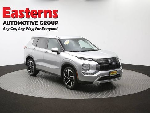 Used 2024 Mitsubishi Outlander SE AWD/4WD image 50