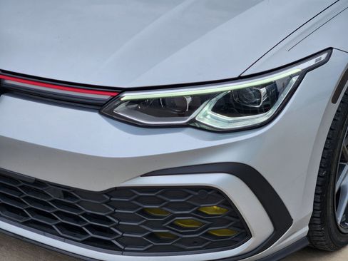 Used 2022 Volkswagen GTI SE image 9