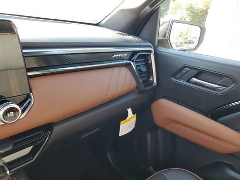 New 2026 GMC Canyon AT4 AWD/4WD image 26