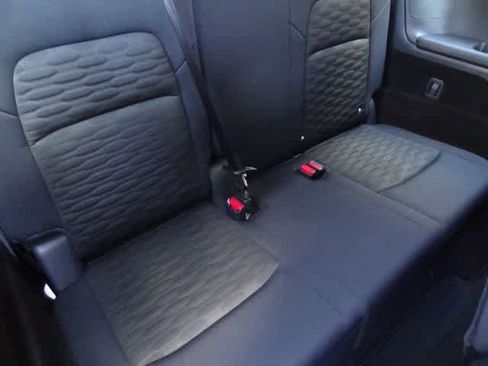 Used 2025 Nissan Pathfinder SV FWD image 11