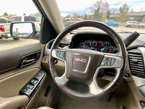 Used 2019 GMC Yukon XL SLT w/ Open Road Package image 40