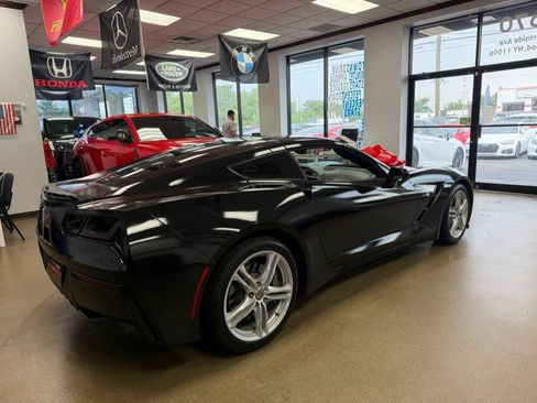 Used 2016 Chevrolet Corvette Stingray Coupe w/ Battery Protection Package RWD image 16
