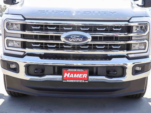 Used 2025 Ford F250 Lariat AWD/4WD image 12