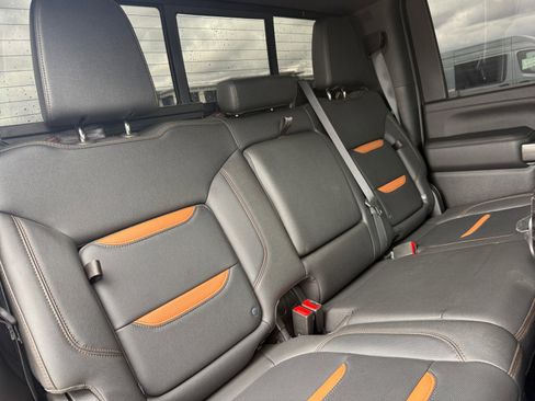 Used 2022 GMC Sierra 3500 AT4 w/ AT4 Premium Plus Package image 18