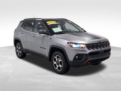 Certified 2022 Jeep Compass Trailhawk w/ Sun and Sound Group image 17