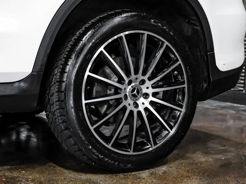 Used 2021 Mercedes-Benz GLC 300 image 60