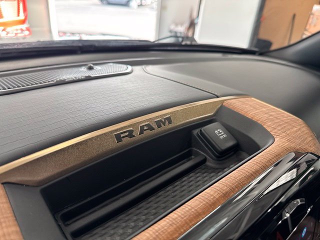Used 2023 RAM 1500 Limited w/ Body-Colour Bumper Group AWD/4WD image 51