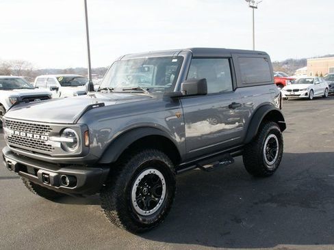 Used 2023 Ford Bronco Badlands w/ Sasquatch Package image 6