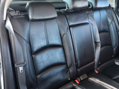 Used 2018 MAZDA MAZDA3 Touring w/ Appearance Package image 35