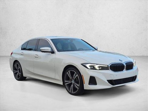 Used 2024 BMW 330i Sedan w/ Convenience Package RWD image 3