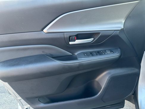 New 2026 Toyota Grand Highlander AWD Hybrid image 18