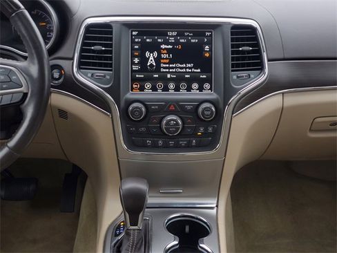 Used 2018 Jeep Grand Cherokee Overland image 35