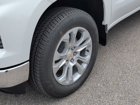 New 2026 Chevrolet Silverado 1500 LTZ w/ LTZ Premium Package image 11