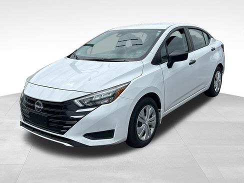 Used 2025 Nissan Versa S w/ Trunk Package FWD image 7