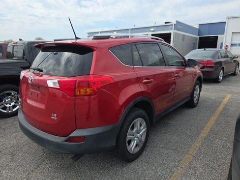 Used 2014 Toyota RAV4 LE image 4