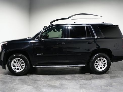 Used 2019 GMC Yukon SLT image 4