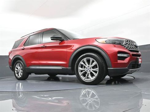 Used 2022 Ford Explorer Limited w/ Equipment Group 301A RWD image 31
