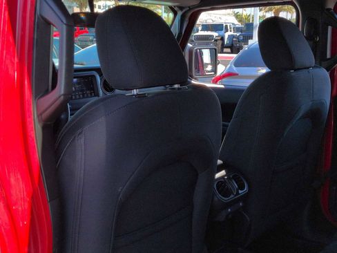 Used 2020 Jeep Wrangler Unlimited Sport S image 18