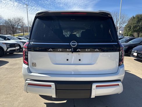 Certified 2025 Nissan Armada SV image 4