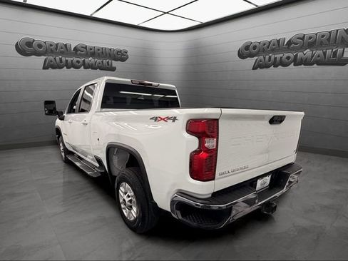 Used 2025 Chevrolet Silverado 2500 LT w/ Safety Package AWD/4WD image 3