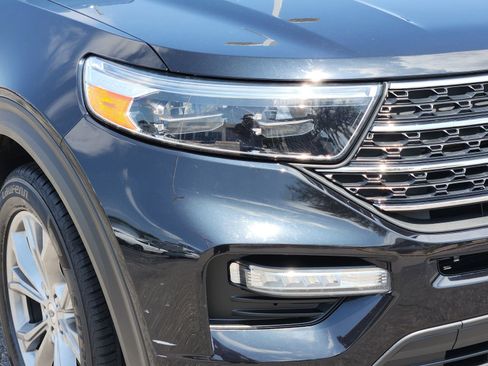 Used 2023 Ford Explorer XLT w/ Equipment Group 202A RWD image 10