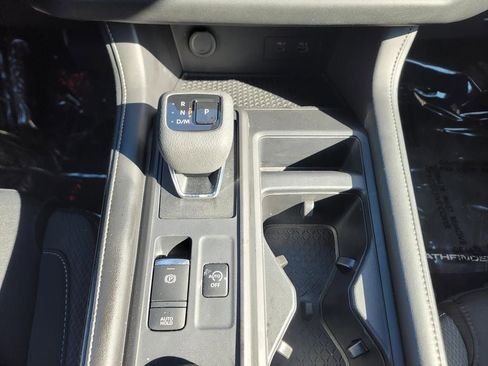 Certified 2024 Nissan Pathfinder S image 31