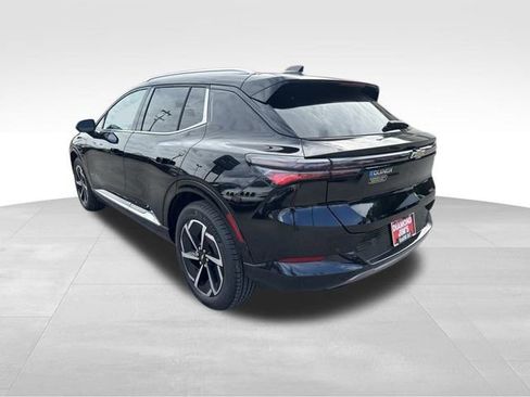 Used 2024 Chevrolet Equinox EV LT image 16