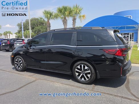 Certified 2025 Honda Odyssey EX-L image 3