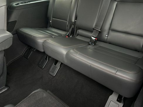 Used 2025 Ford Expedition Active AWD/4WD image 17