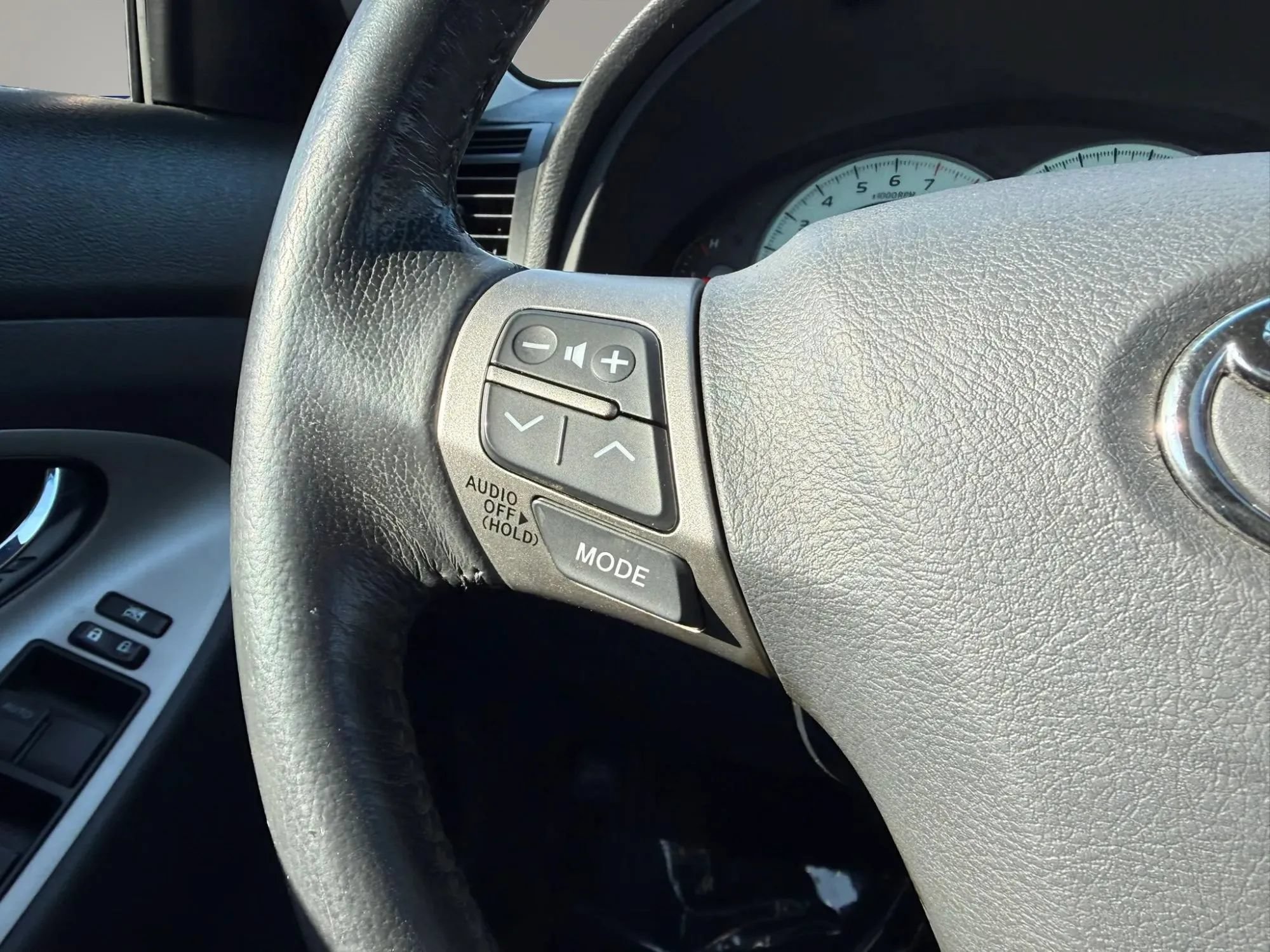 Used 2009 Toyota Camry SE FWD image 17