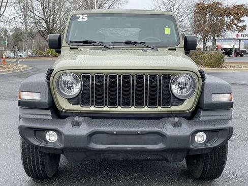 Used 2025 Jeep Wrangler Sport image 8