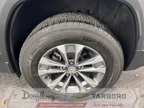 Used 2025 Chevrolet Equinox LT FWD image 23