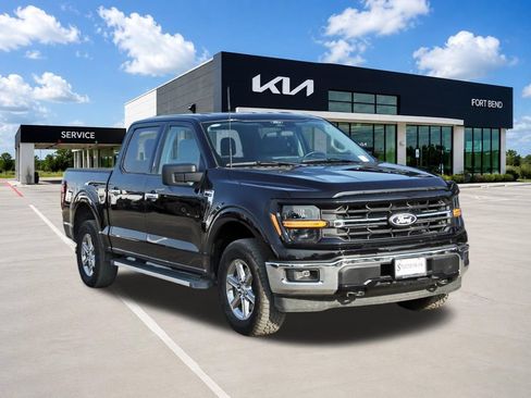 Used 2025 Ford F150 XLT w/ Equipment Group 301A Standard AWD/4WD image 3