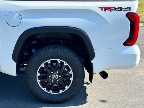 Used 2024 Toyota Tundra SR5 w/ TRD Off-Road Package AWD/4WD image 27