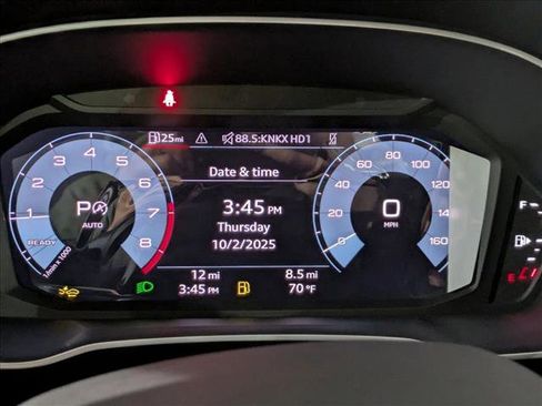 New 2025 Audi Q3 2.0T Premium image 11