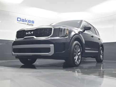 New 2025 Kia Telluride LX FWD image 41