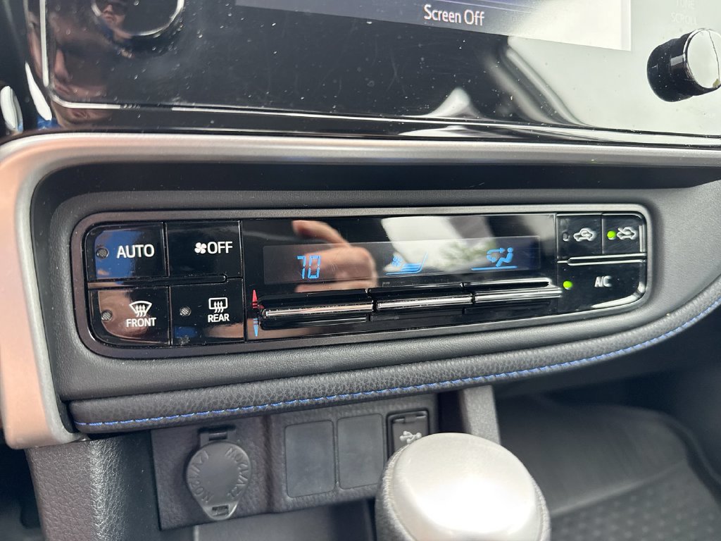 Used 2019 Toyota Corolla SE FWD image 15
