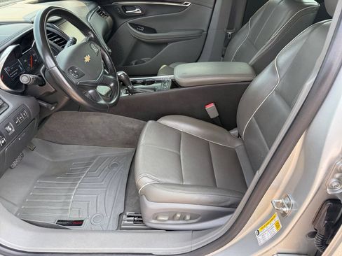 Used 2017 Chevrolet Impala Premier FWD image 10