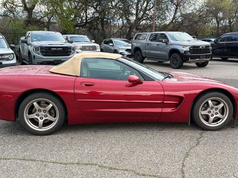 Used 1999 Chevrolet Corvette Convertible w/ Memory Pkg image 4