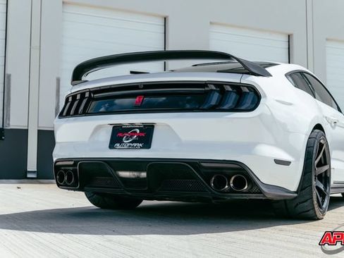 Used 2017 Ford Mustang Shelby GT350R w/ GT350R Equipment Group 920A RWD image 35