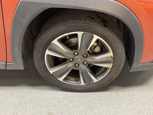 Used 2022 Lexus UX 200 image 6