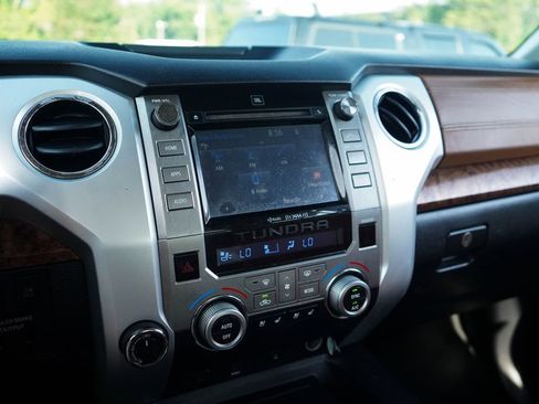 Used 2017 Toyota Tundra Platinum AWD/4WD image 8