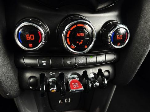 Used 2015 MINI Cooper 2-Door Hardtop image 24