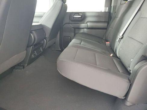 New 2026 Chevrolet Silverado 2500 Custom w/ Z71 Off-Road Package image 13