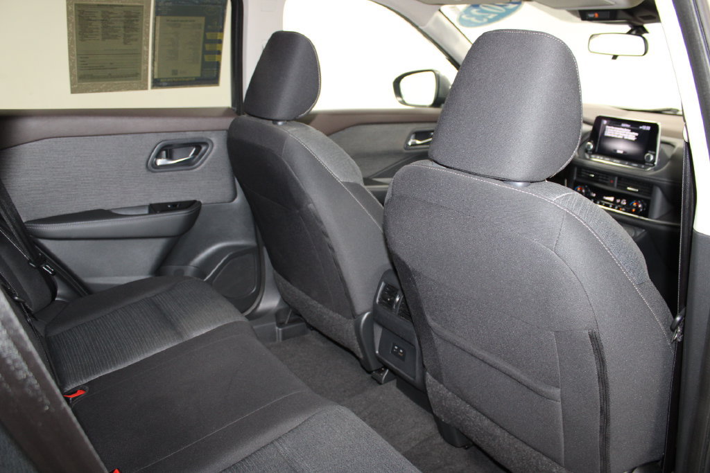 Used 2023 Nissan Rogue SV AWD/4WD image 25